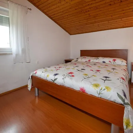 Ella Apartment Porec