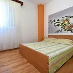 Apartman Ella