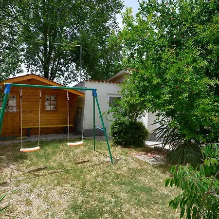 Апартаменты Ella *