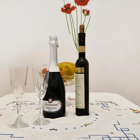 Ella Apartament *